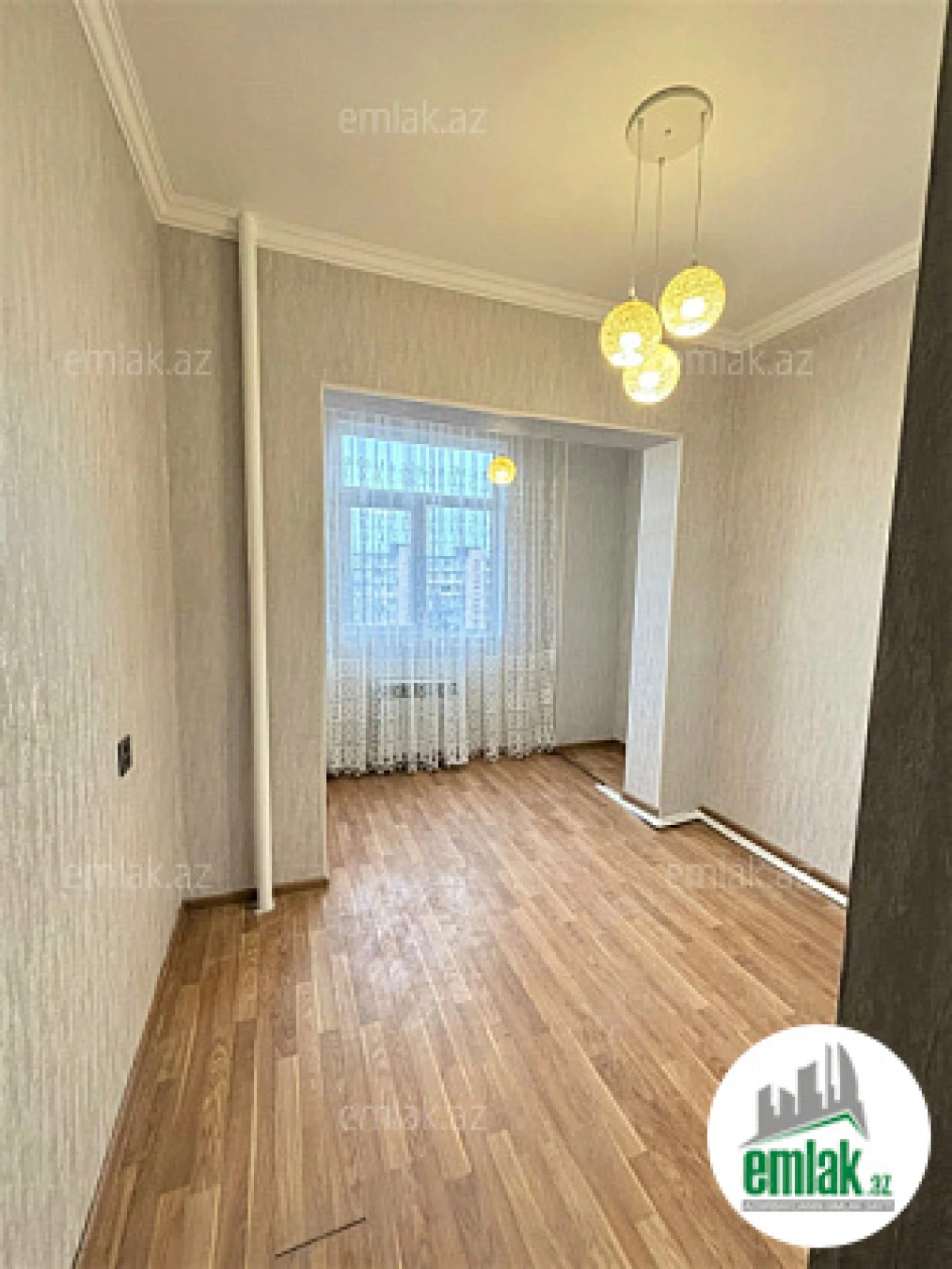 Satılır 2 otaqlı köhnə tikili 45 m²