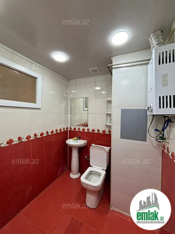 Satılır 2 otaqlı köhnə tikili 45 m²