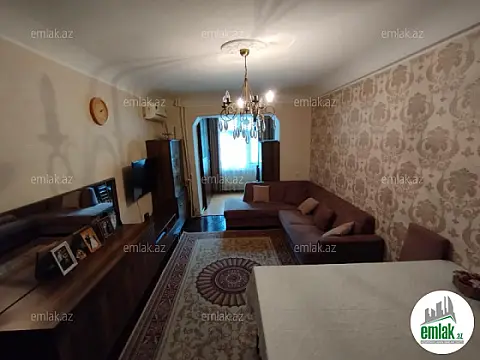 Satılır 3 otaqlı köhnə tikili 75 m²