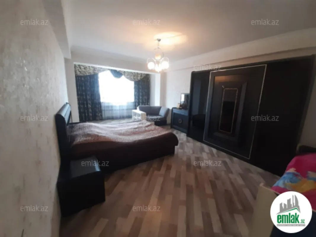 Satılır 3 otaqlı yeni tikili 135 m²