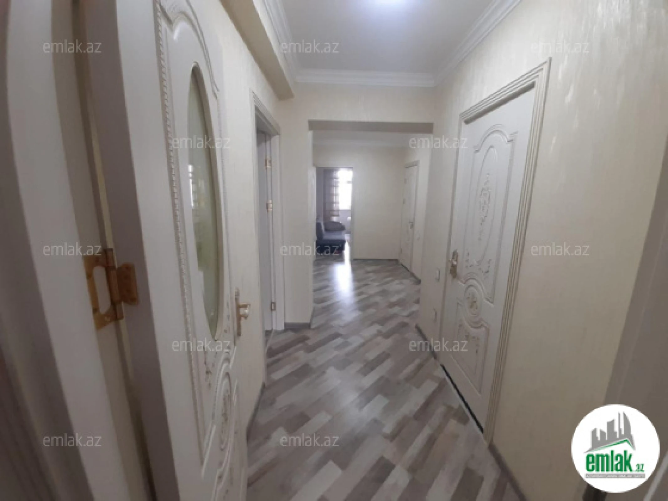 Satılır 3 otaqlı yeni tikili 135 m²