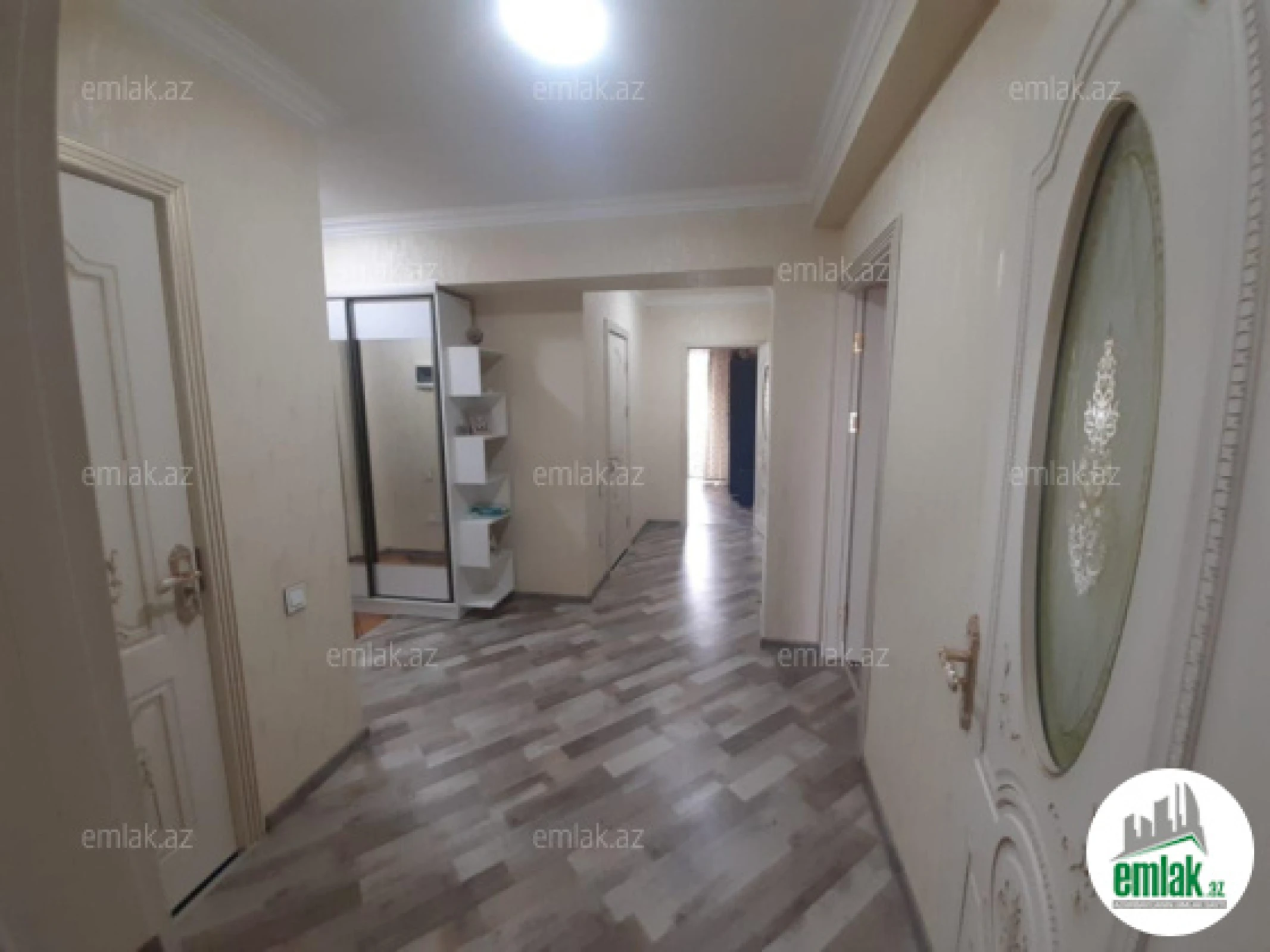 Satılır 3 otaqlı yeni tikili 135 m²