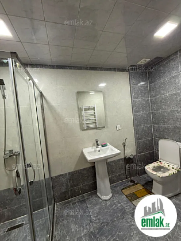 Satılır 2 otaqlı yeni tikili 74 m²