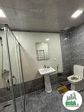 Satılır 2 otaqlı yeni tikili 74 m²