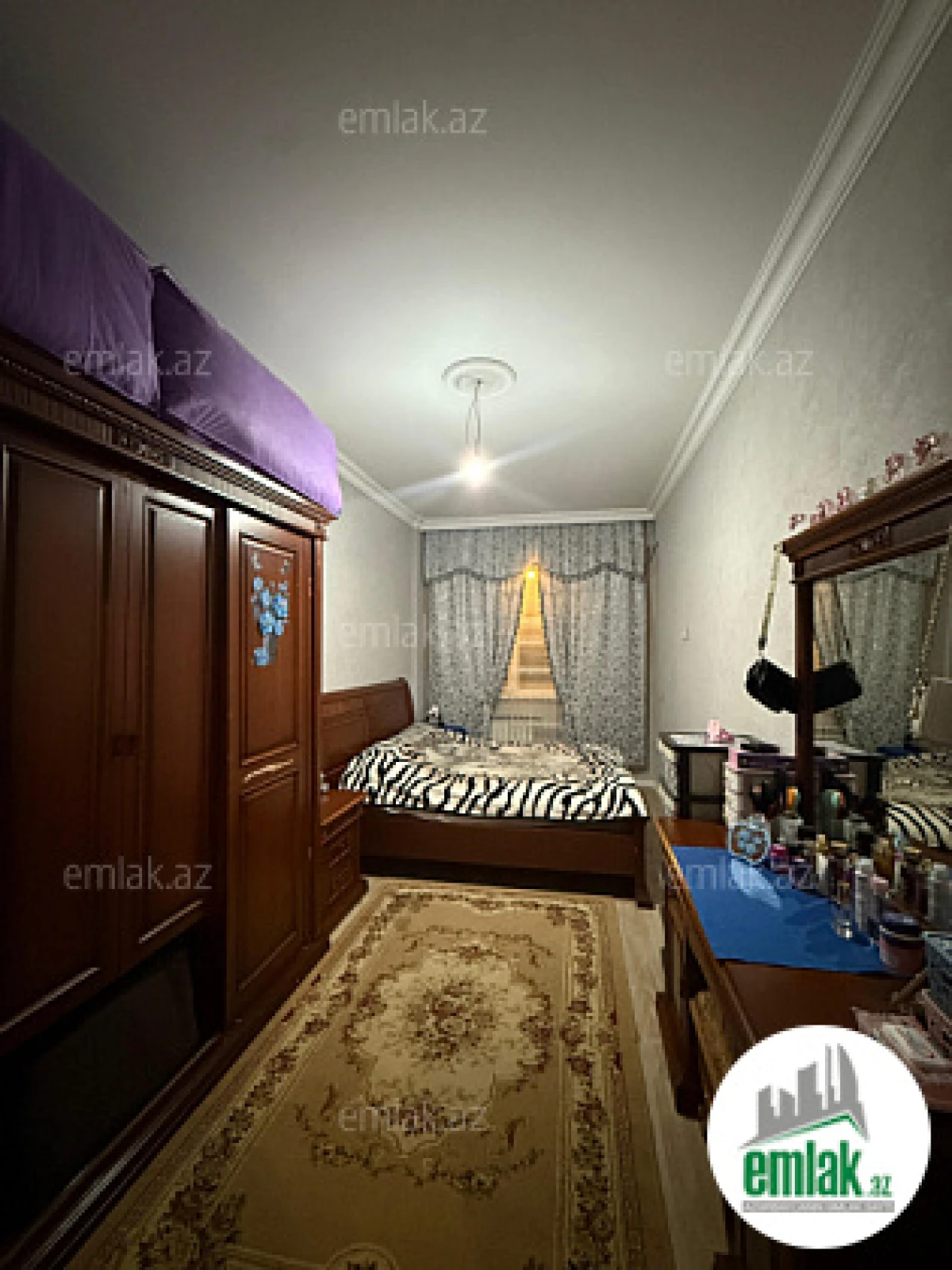 Satılır 2 otaqlı yeni tikili 74 m²