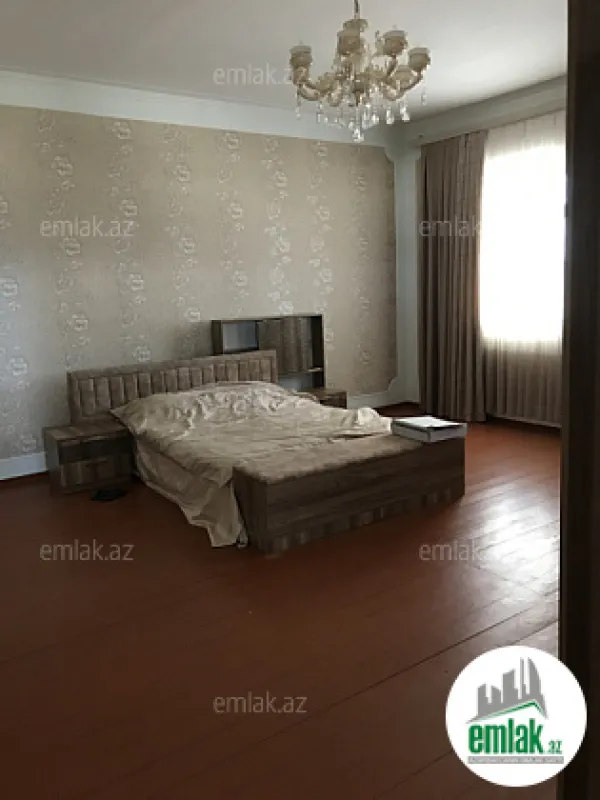 Satılır 8 otaqlı həyət evi 1831 m²