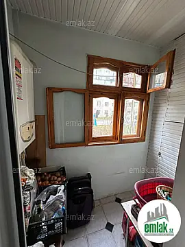 Satılır 3 otaqlı köhnə tikili 70 m²