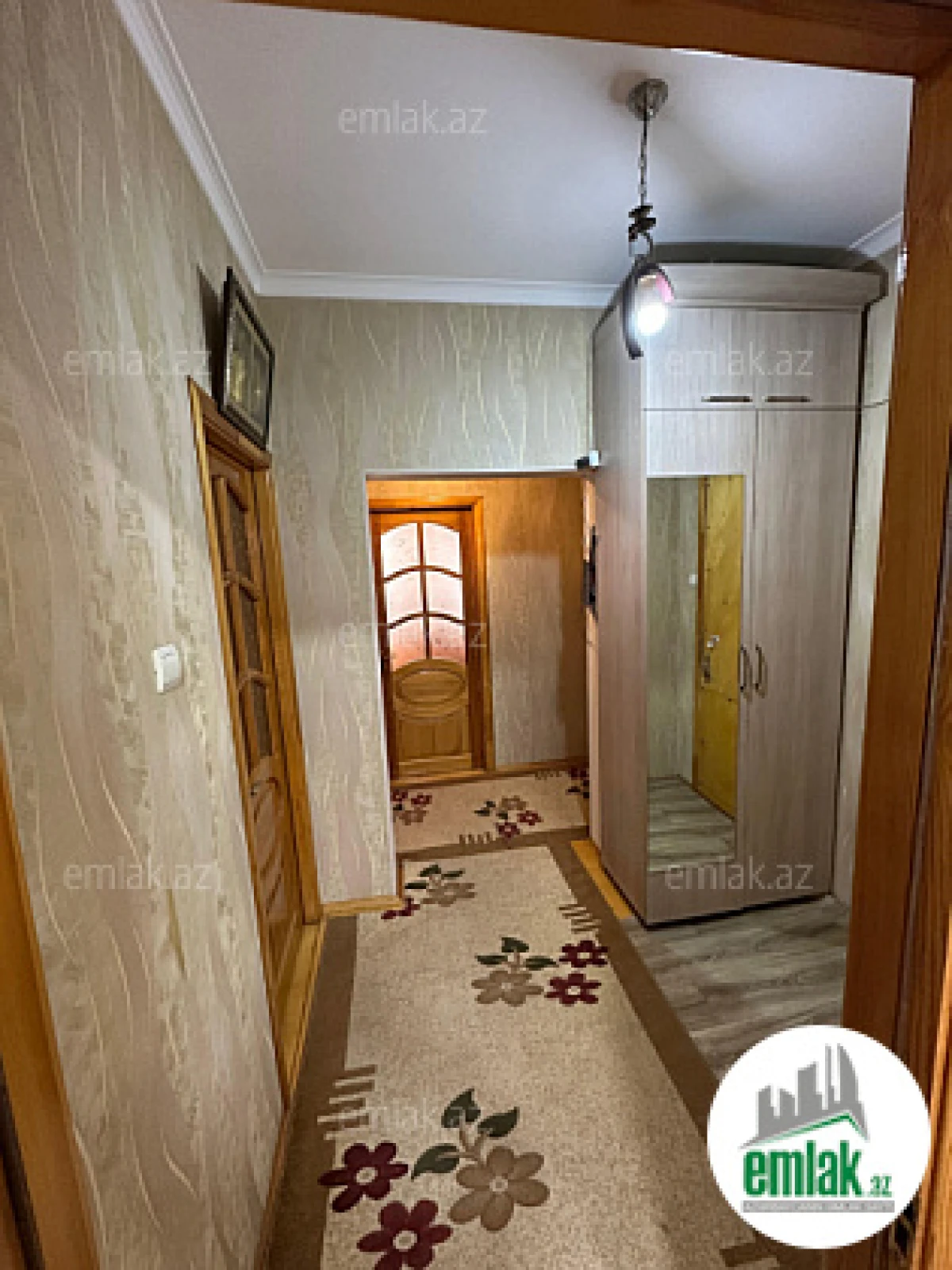 Satılır 3 otaqlı köhnə tikili 70 m²