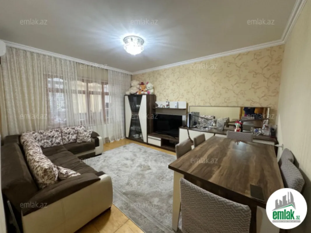 Satılır 3 otaqlı köhnə tikili 70 m²