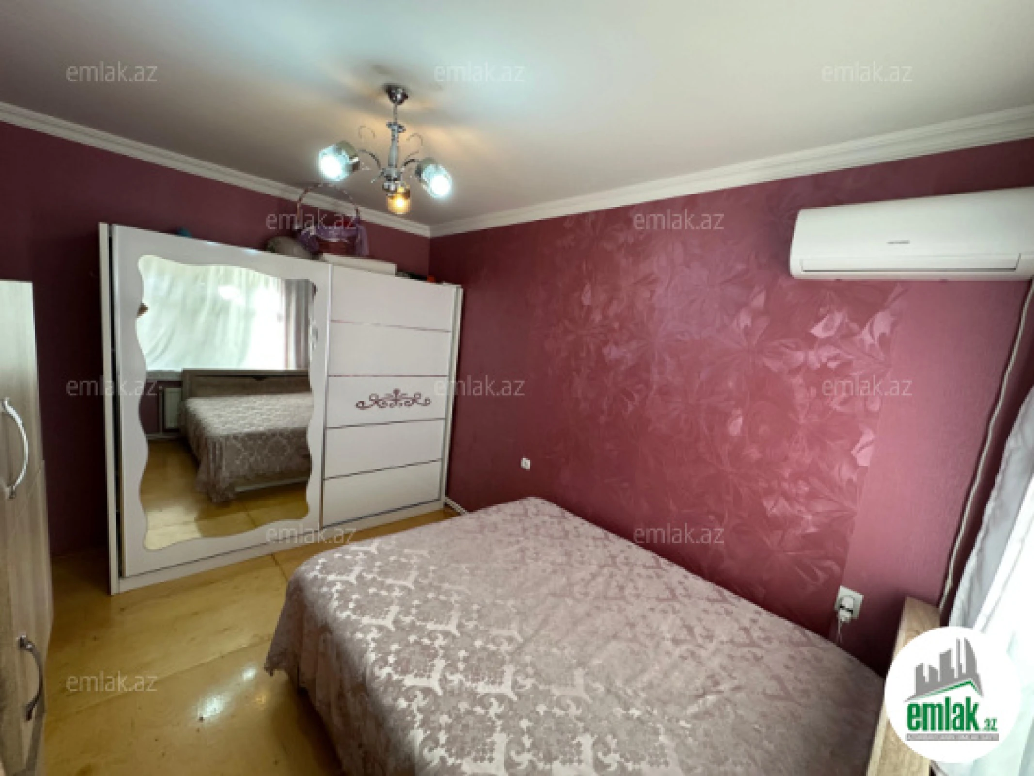 Satılır 3 otaqlı köhnə tikili 70 m²