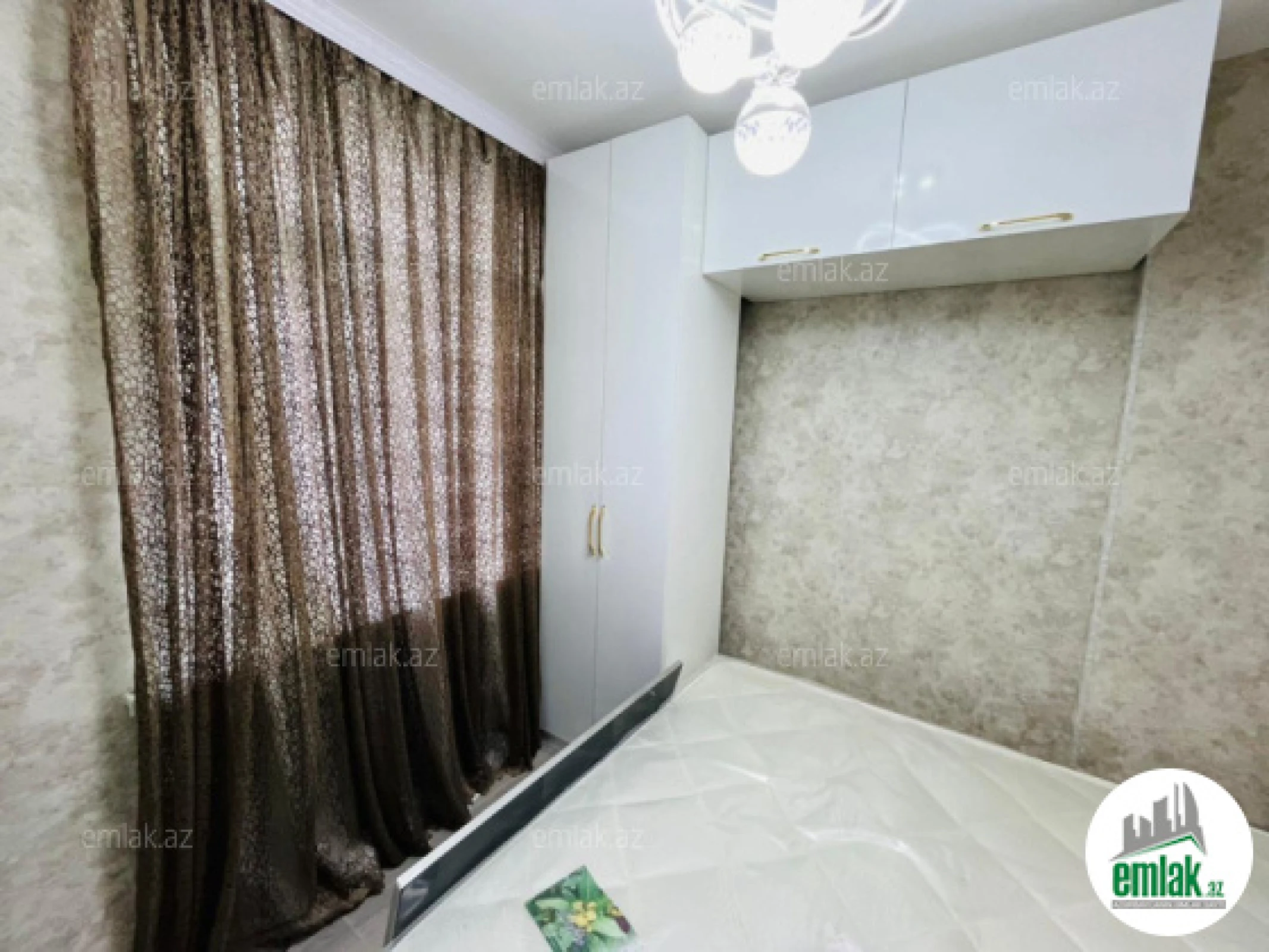 Satılır 2 otaqlı köhnə tikili 35 m²