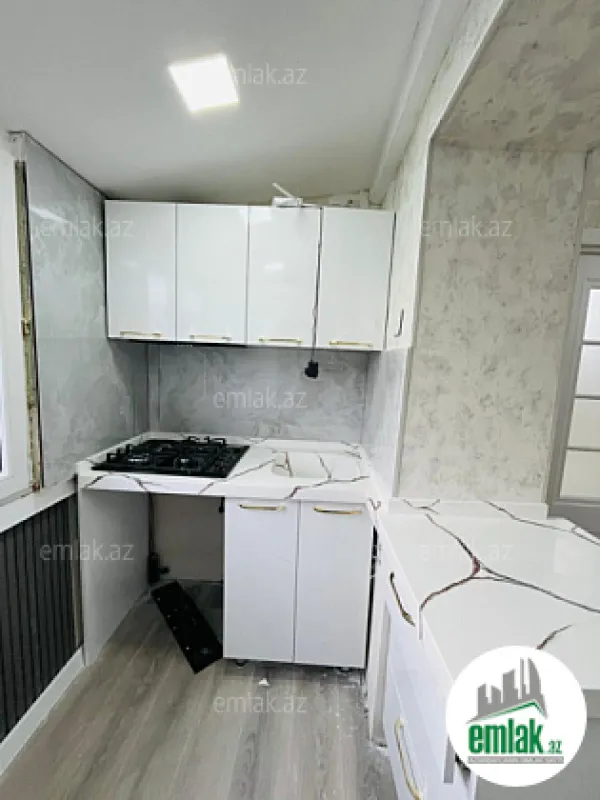 Satılır 2 otaqlı köhnə tikili 35 m²