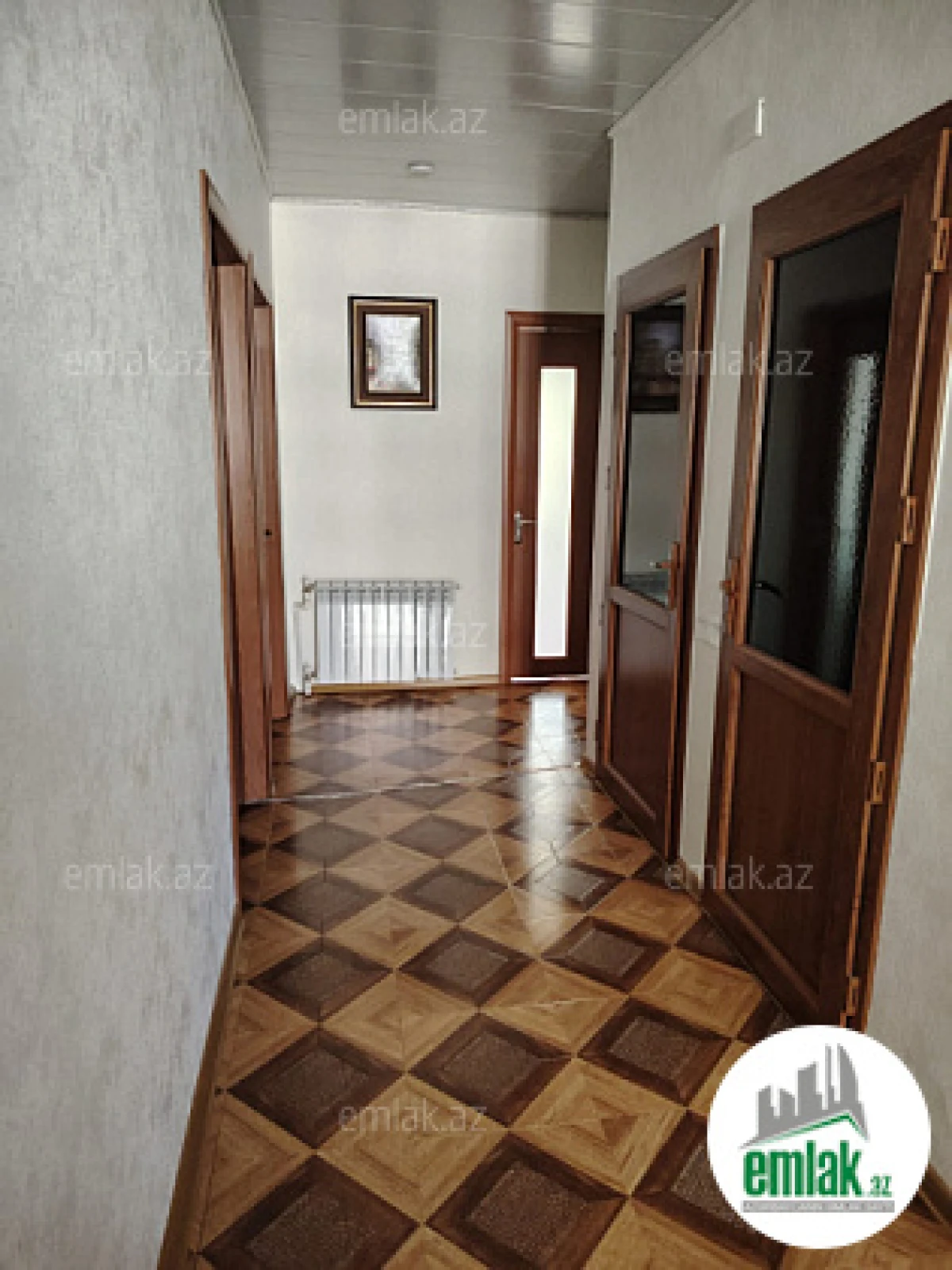 Satılır 4 otaqlı köhnə tikili 80 m²