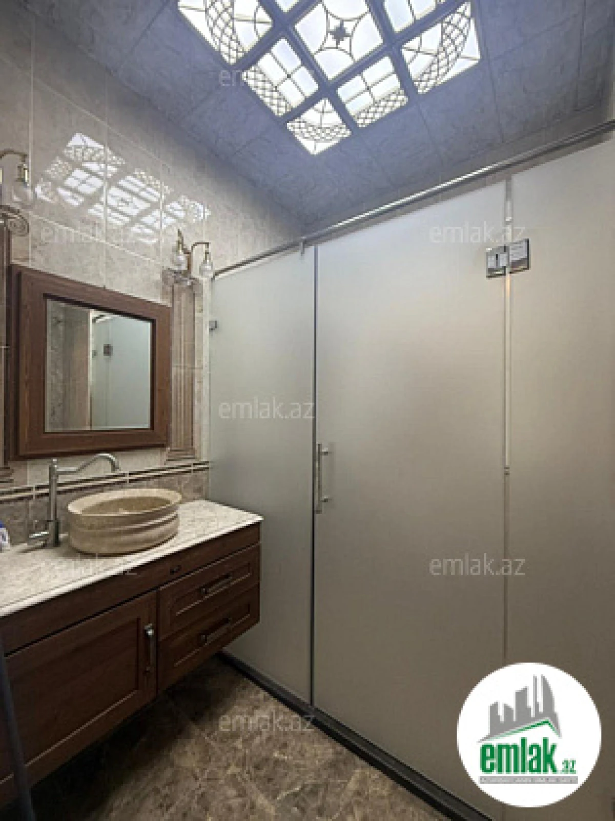 Satılır 2 otaqlı yeni tikili 95 m²