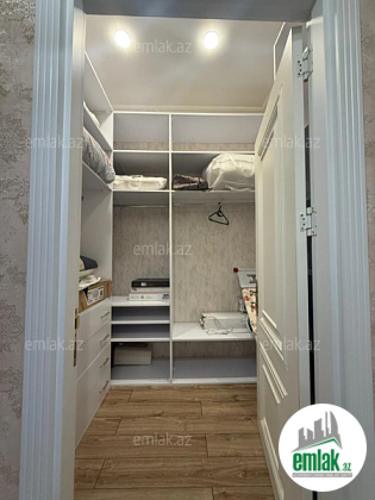 Satılır 2 otaqlı yeni tikili 95 m²