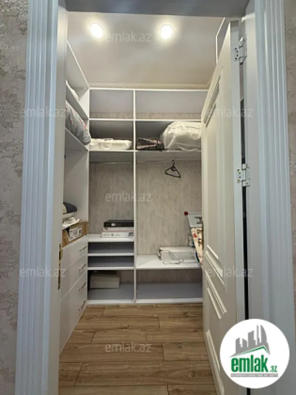 Satılır 2 otaqlı yeni tikili 95 m²