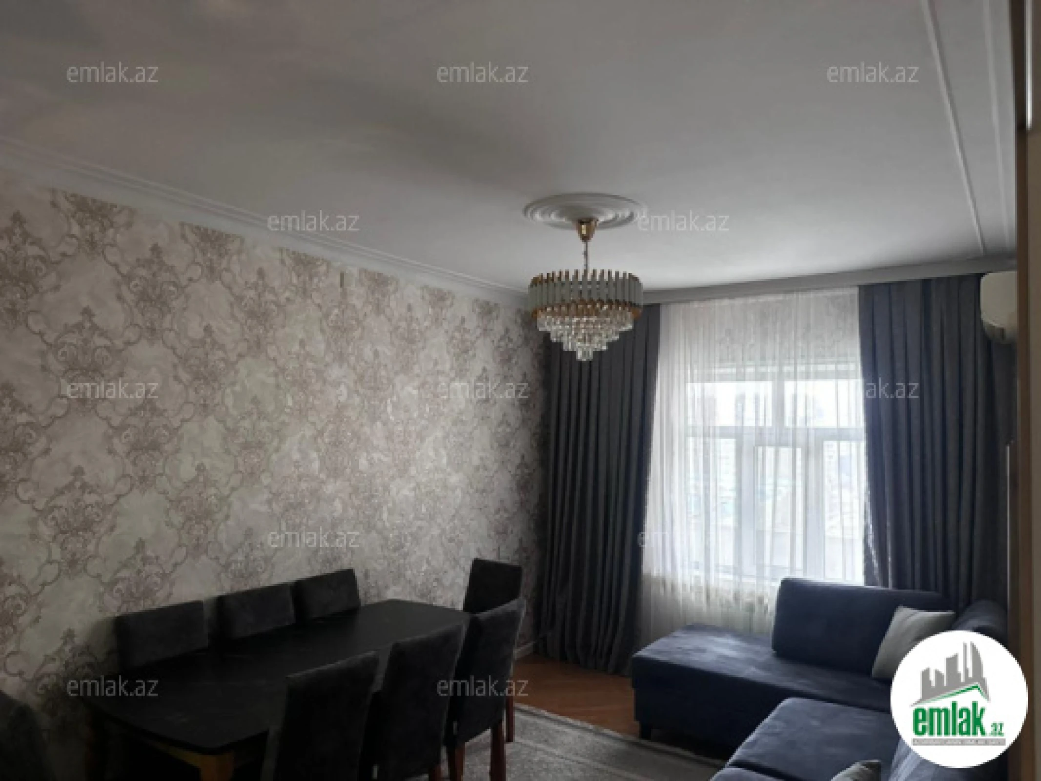 Satılır 4 otaqlı köhnə tikili 110 m²