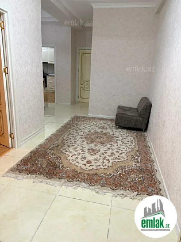 Satılır 3 otaqlı yeni tikili 100 m²