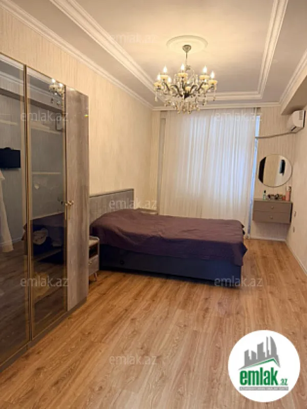 Satılır 3 otaqlı yeni tikili 100 m²