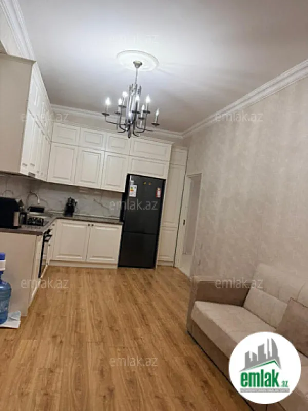 Satılır 3 otaqlı yeni tikili 100 m²