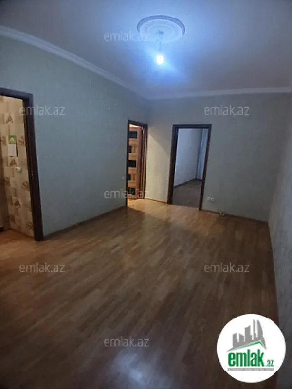 Satılır 2 otaqlı köhnə tikili 64 m²