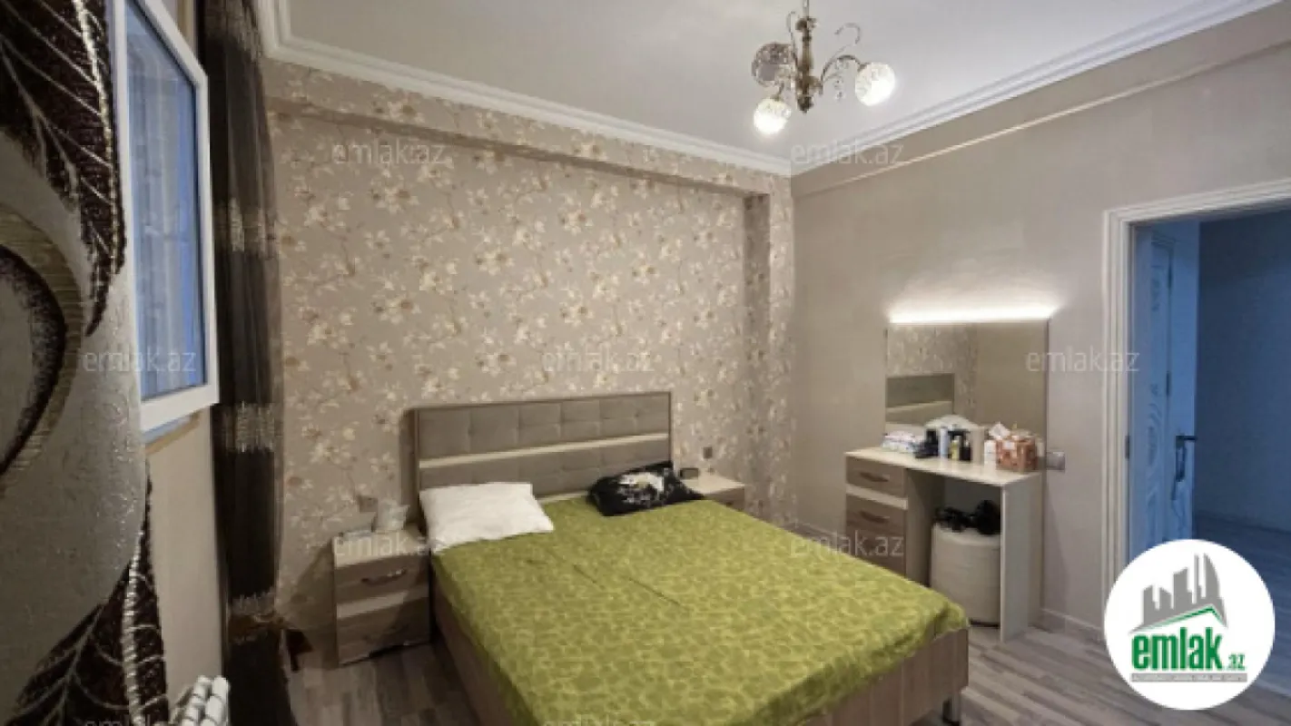 Satılır 3 otaqlı yeni tikili 75 m²