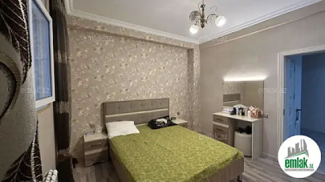 Satılır 3 otaqlı yeni tikili 75 m²