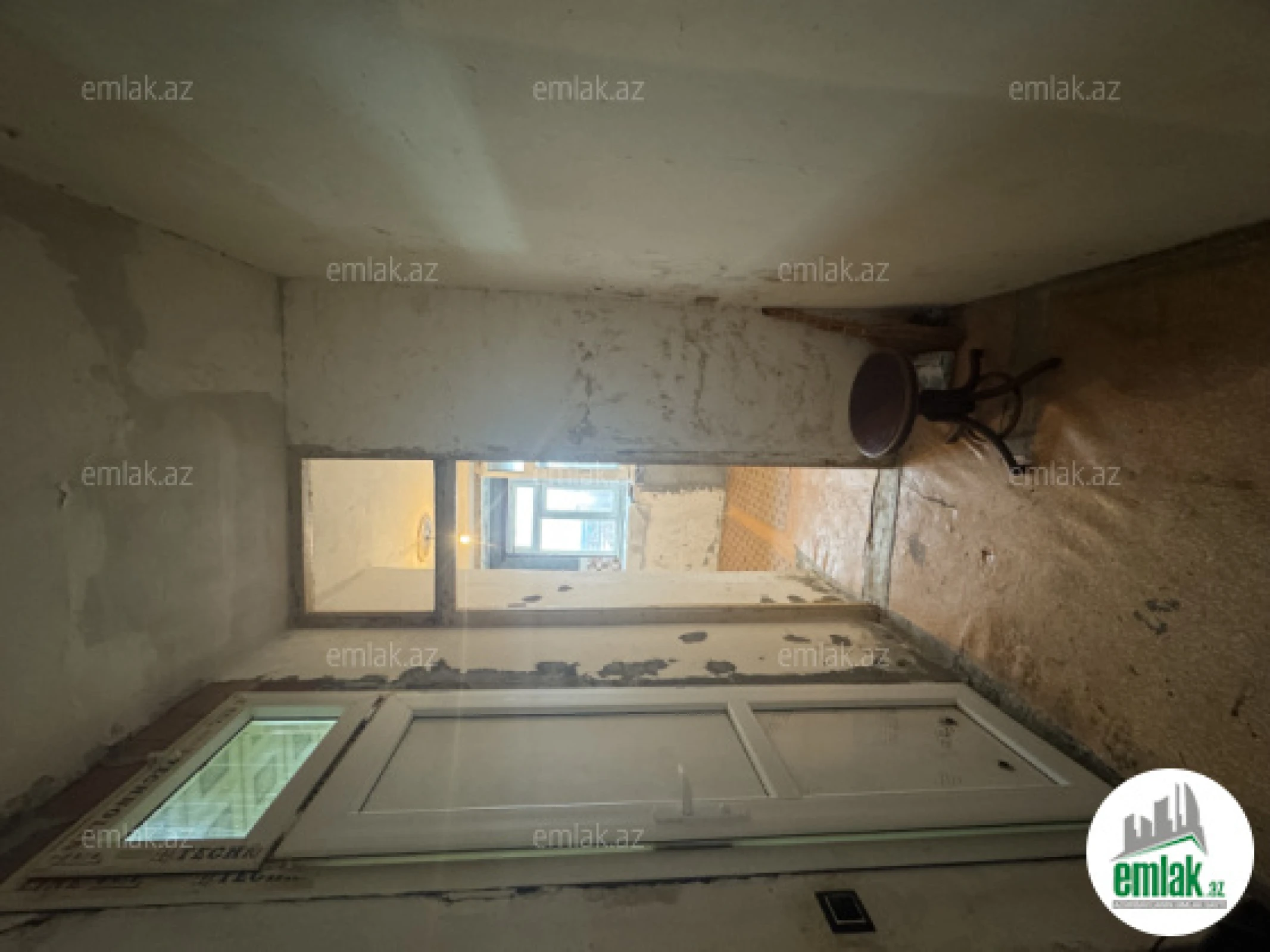 Satılır 1 otaqlı köhnə tikili 36.5 m²