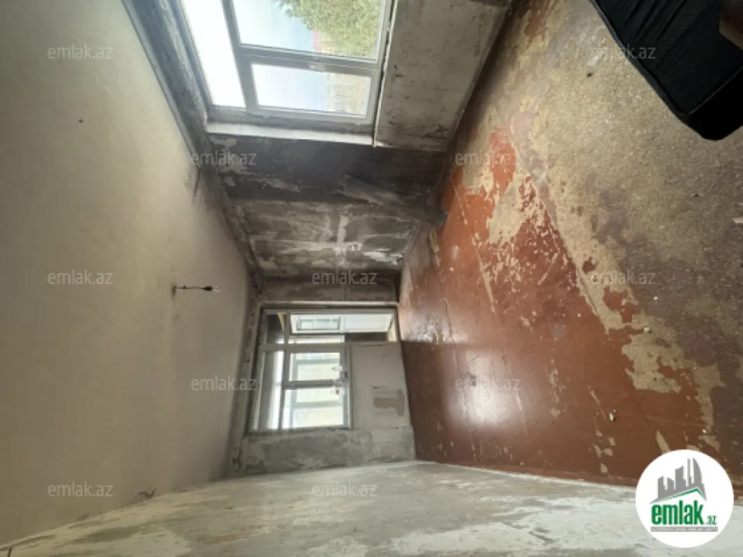 Satılır 1 otaqlı köhnə tikili 36.5 m²