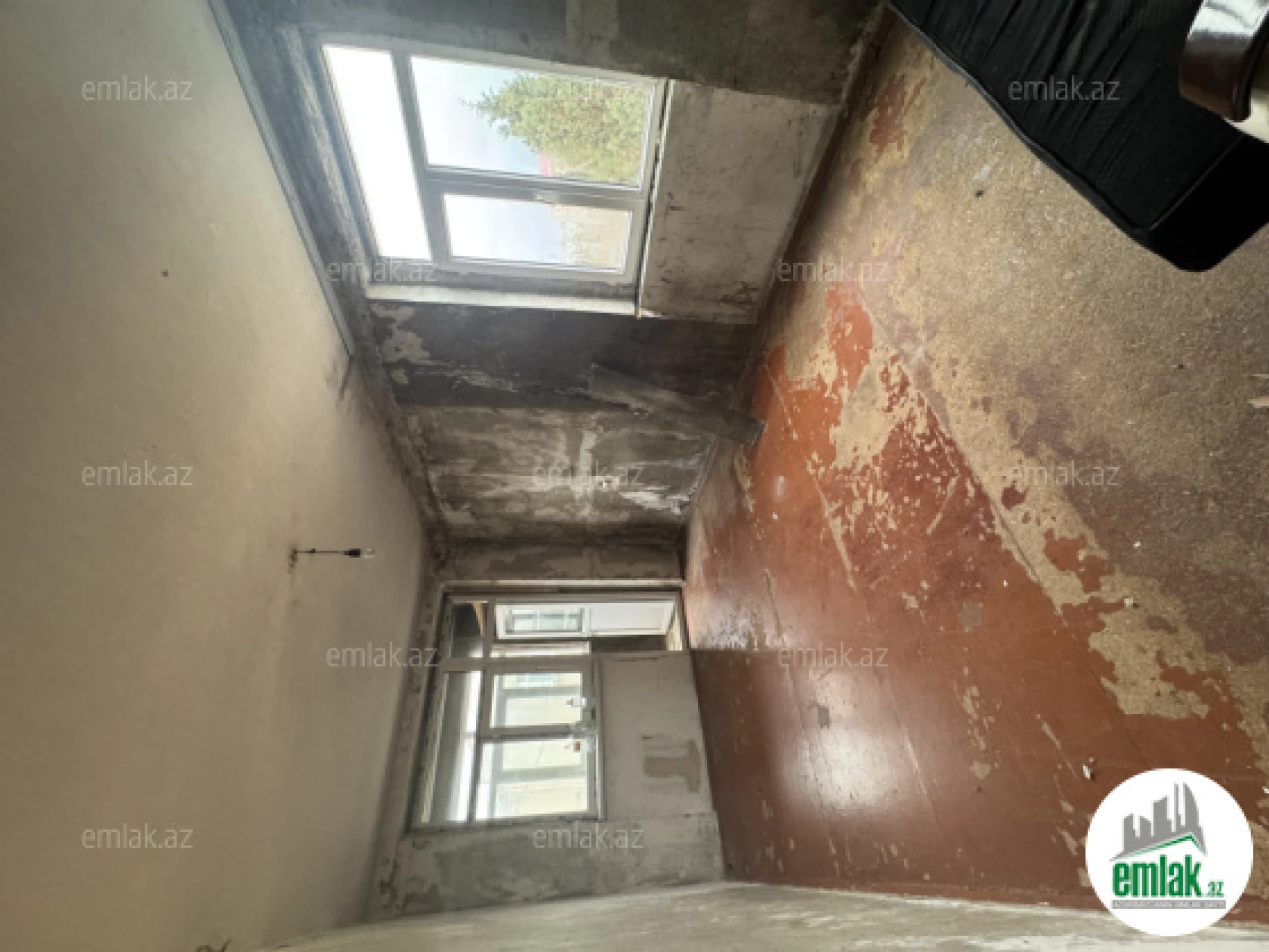 Satılır 1 otaqlı köhnə tikili 36.5 m²