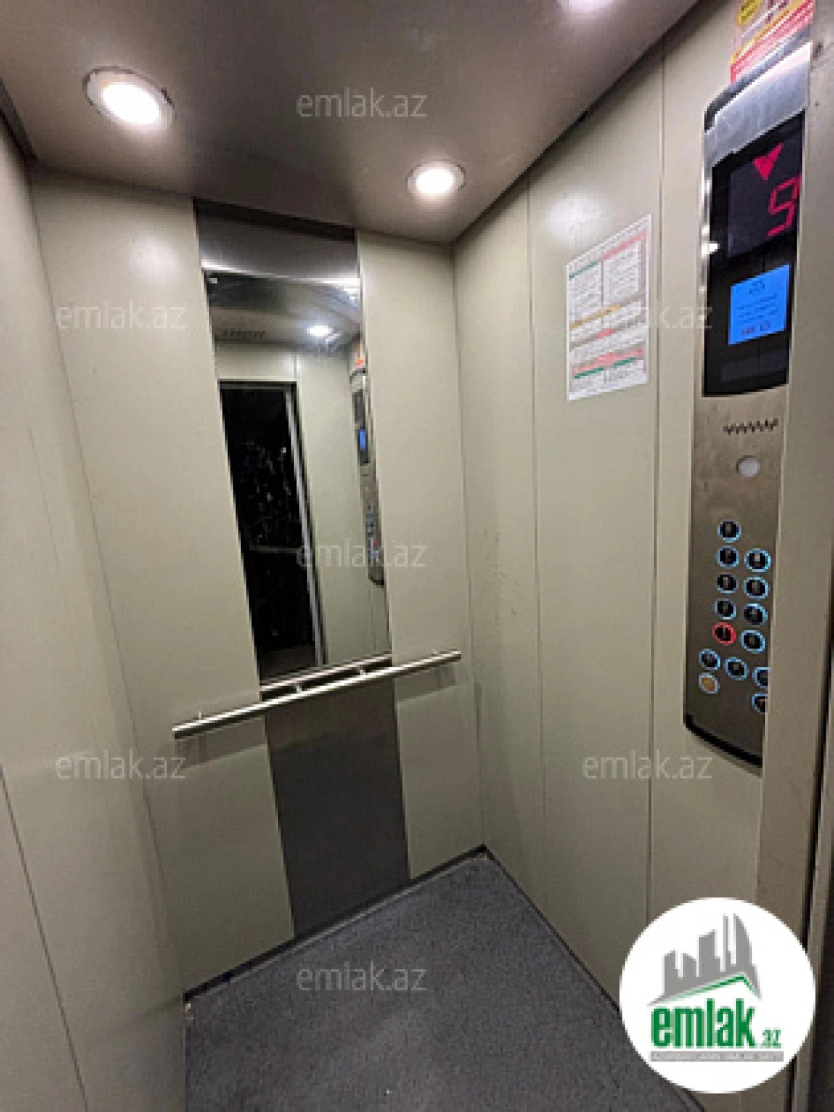 Satılır 3 otaqlı köhnə tikili 85 m²