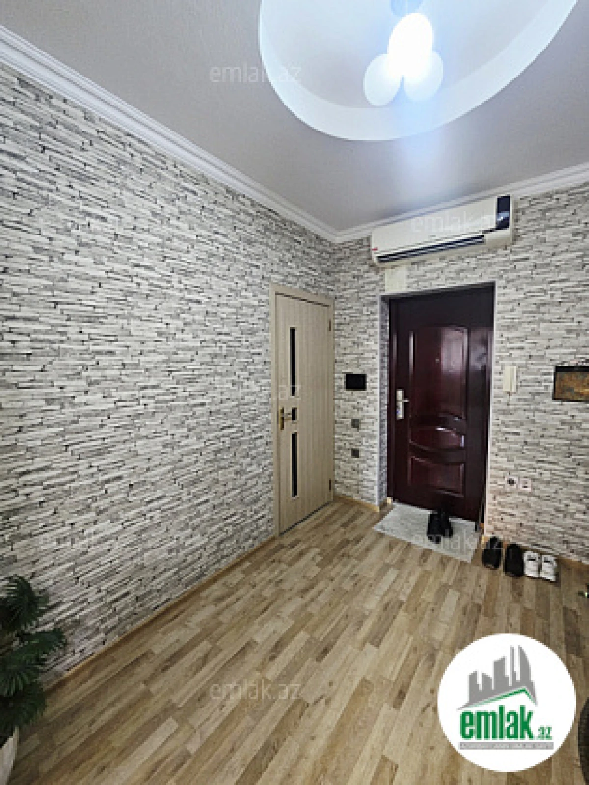 Satılır 3 otaqlı yeni tikili 92 m²