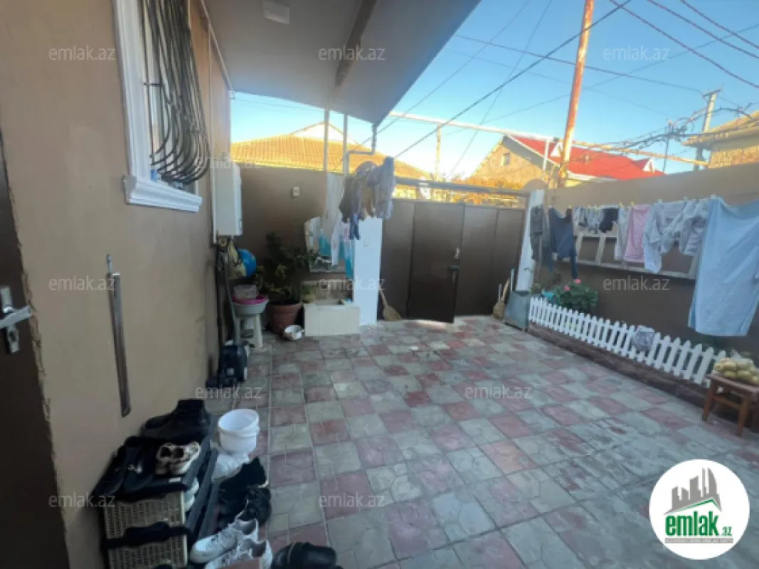 Satılır 4 otaqlı həyət evi 100 m²