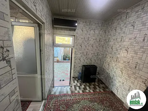 Satılır 4 otaqlı həyət evi 100 m²