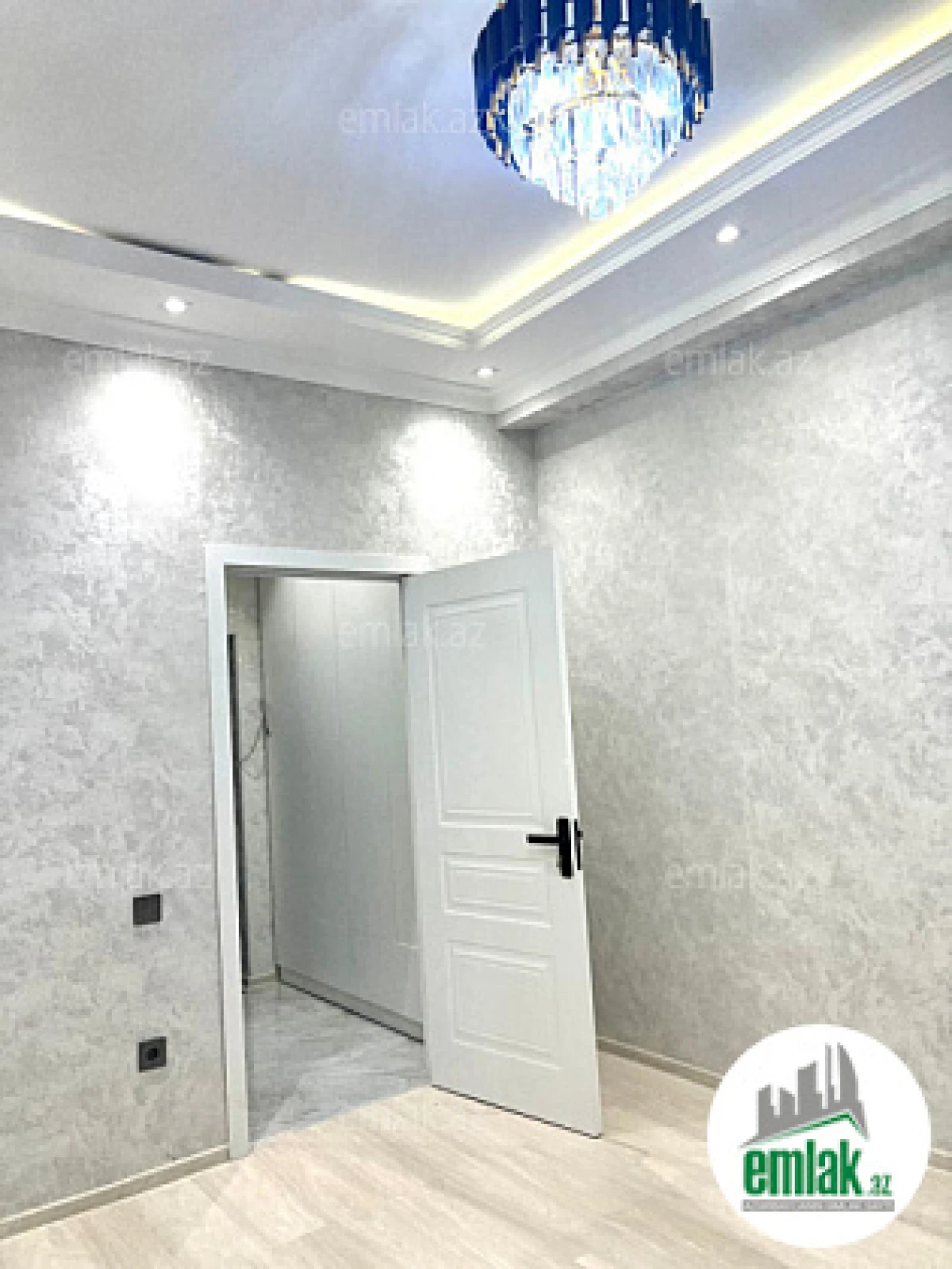 Satılır 2 otaqlı yeni tikili 55 m²