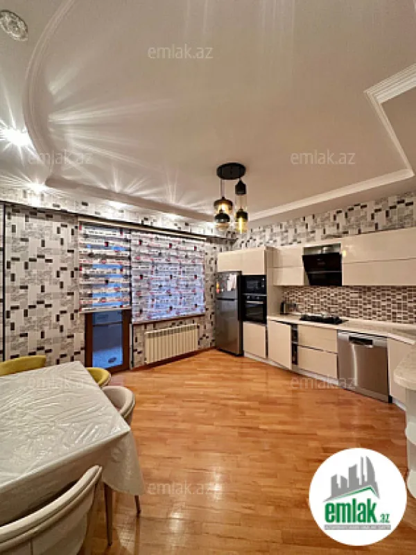 Satılır 3 otaqlı yeni tikili 139 m²