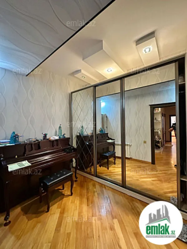 Satılır 3 otaqlı yeni tikili 139 m²