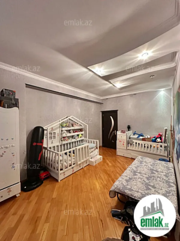 Satılır 3 otaqlı yeni tikili 139 m²