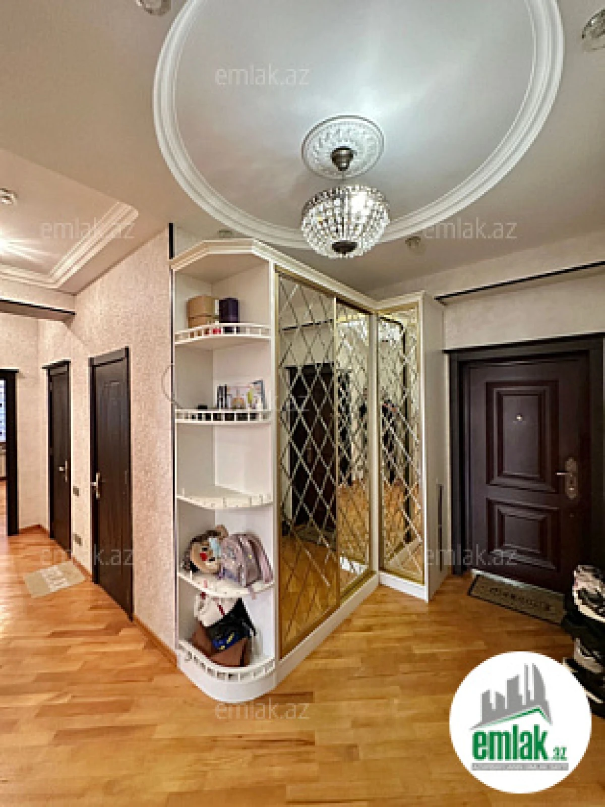 Satılır 3 otaqlı yeni tikili 139 m²