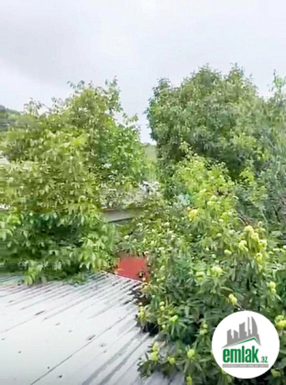 Satılır 6 otaqlı mənzil 140 m²