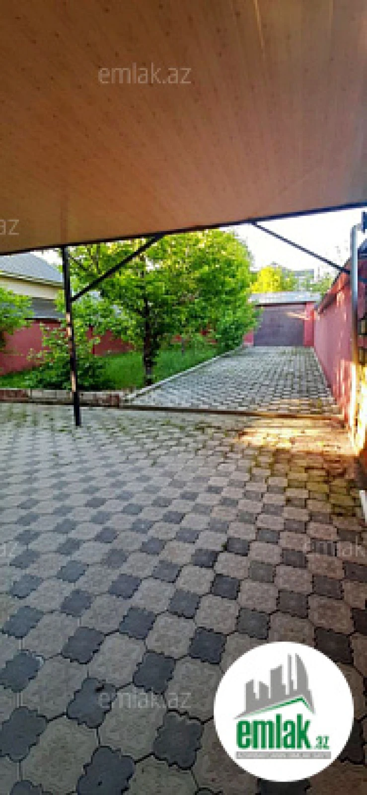 Satılır 6 otaqlı mənzil 140 m²