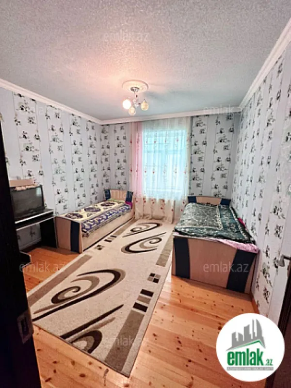 Satılır 6 otaqlı mənzil 140 m²