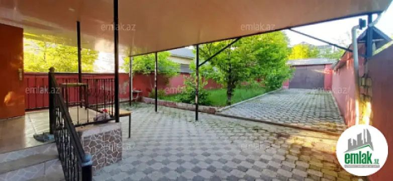 Satılır 6 otaqlı mənzil 140 m²