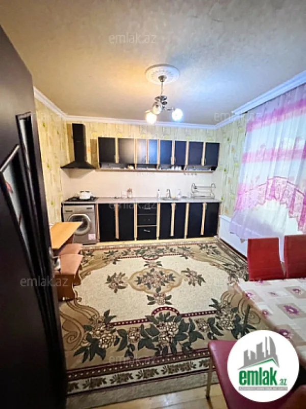 Satılır 6 otaqlı mənzil 140 m²