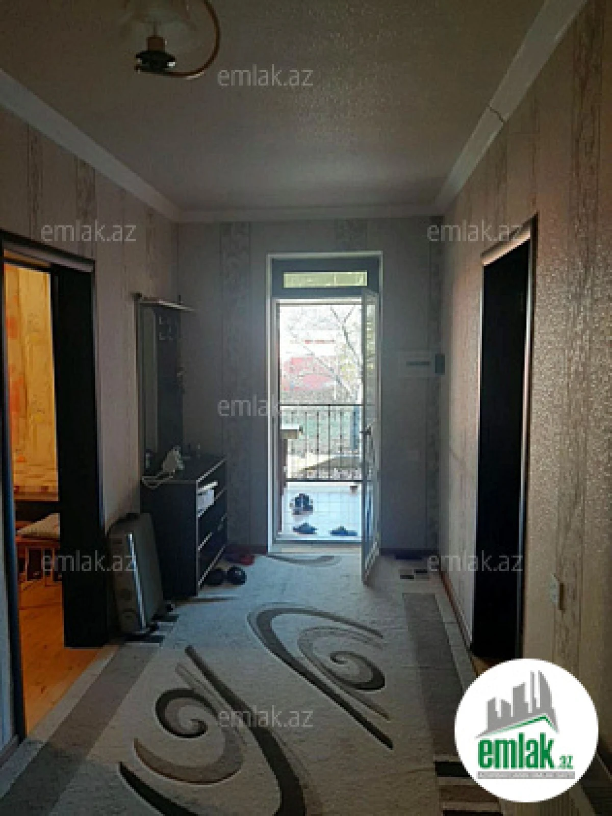 Satılır 6 otaqlı mənzil 140 m²