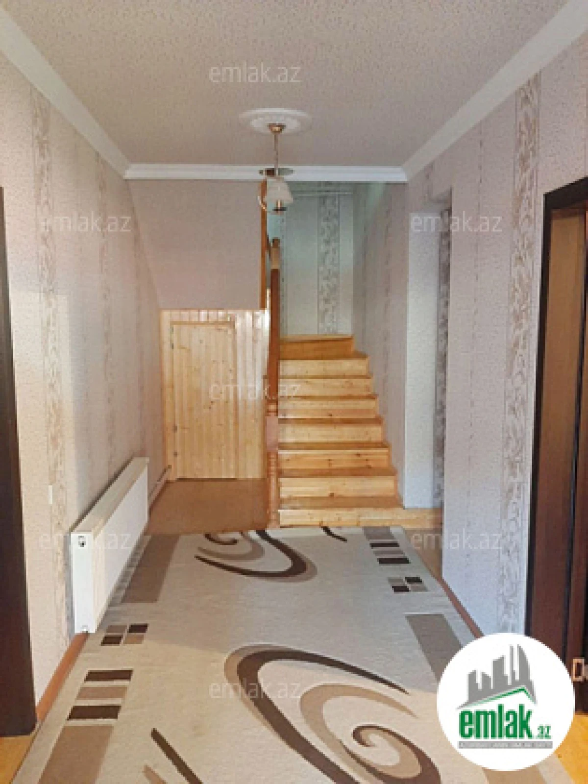 Satılır 6 otaqlı mənzil 140 m²