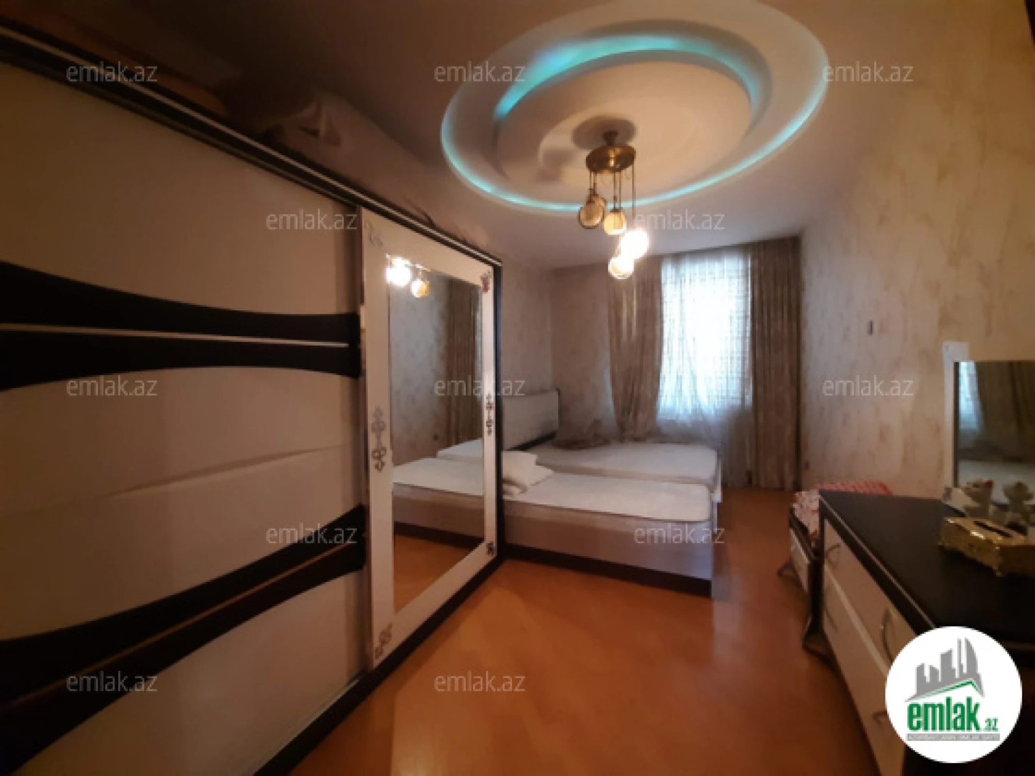 Satılır 4 otaqlı yeni tikili 170 m²