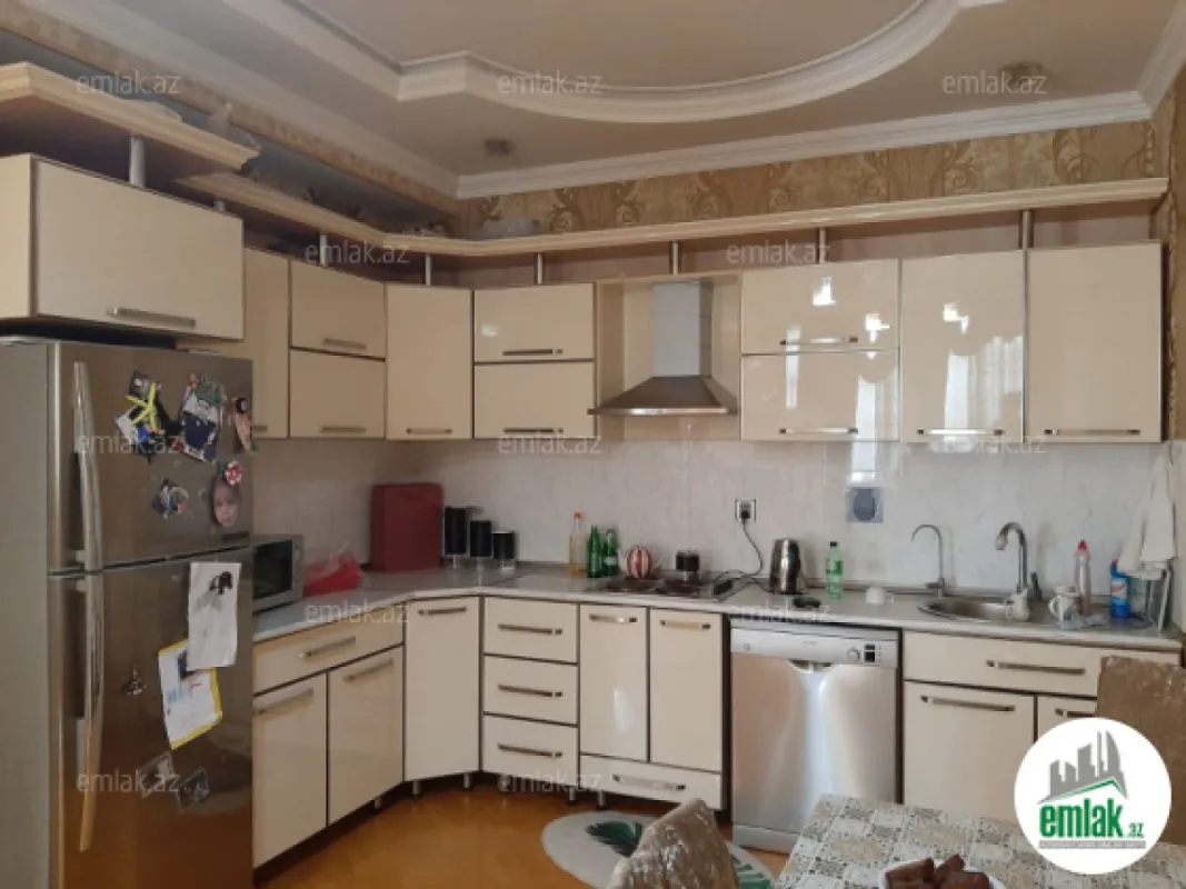 Satılır 4 otaqlı yeni tikili 170 m²
