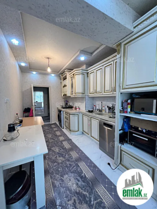 Satılır 3 otaqlı yeni tikili 120 m²