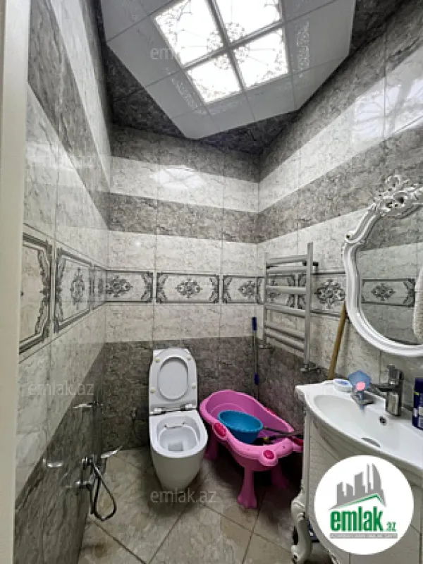 Satılır 3 otaqlı yeni tikili 120 m²